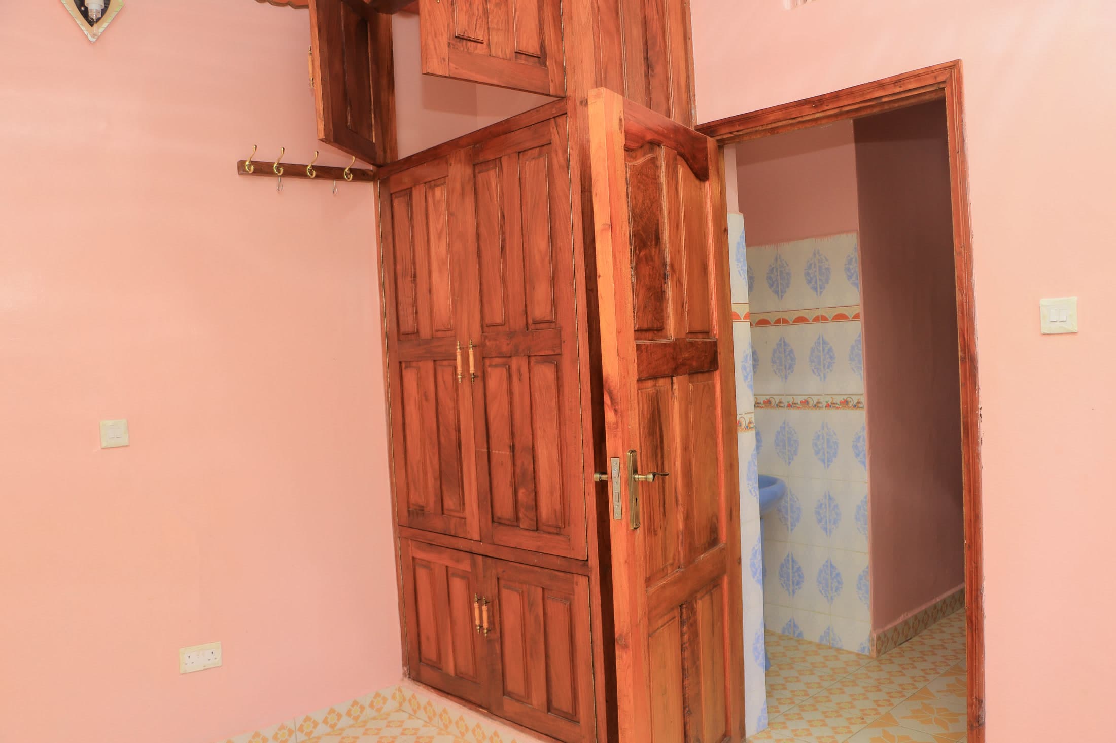 3 Bedroom with SQ for rent in Meru — The Rivers Court, photo 6